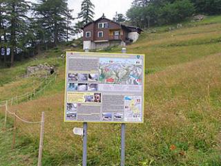 Panneau explicatif du fort de la Forclaz